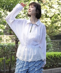 H.A.K（ハク）の「コットンボイルトリプルワッシャー＋スカラップボーラーフラワーレース　ジップアッププルオーバー（シャツ/ブラウス）」