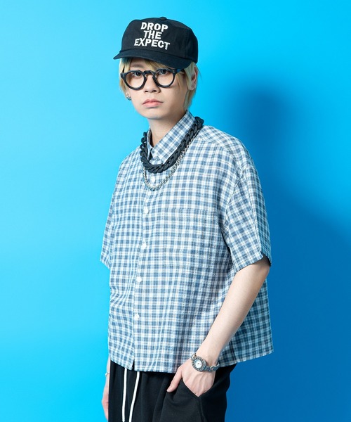 an meets zakka(アンミツザッカ)の「an meets zakka レトロアンティーク装飾ラウンドプレートブレスレットウォッチ(アナログ腕時計・レディース・シルバー・ONESIZE)」の4枚目の写真