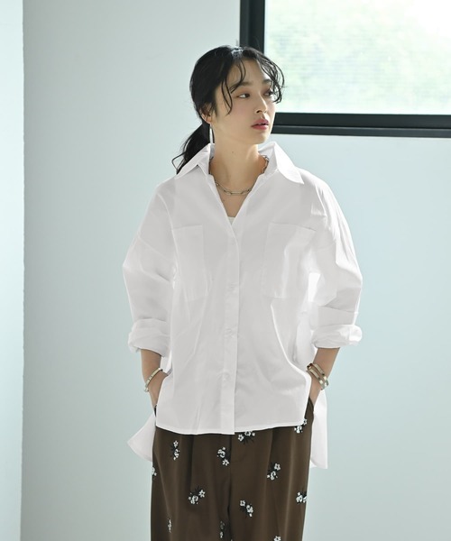STYLE DELI(スタイルデリ)の「【BLK001】前後差ヘムラインビッグシャツ(シャツ/ブラウス・レディース・ホワイト/ブラック・FREE)」の1枚目の写真