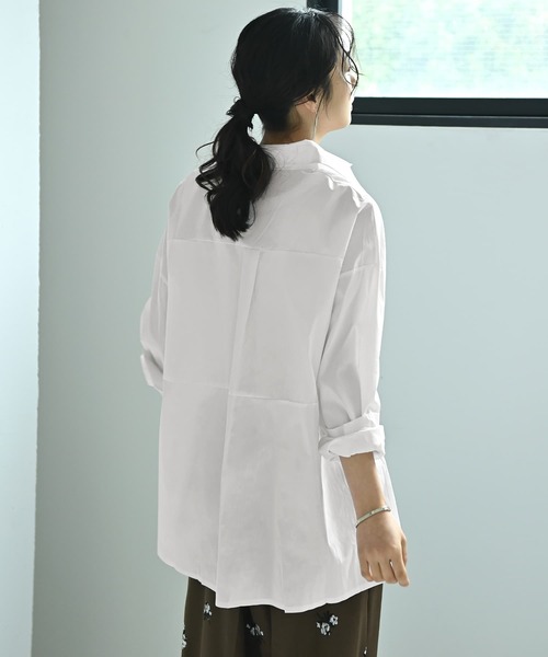 STYLE DELI(スタイルデリ)の「【BLK001】前後差ヘムラインビッグシャツ(シャツ/ブラウス・レディース・ホワイト/ブラック・FREE)」の6枚目の写真