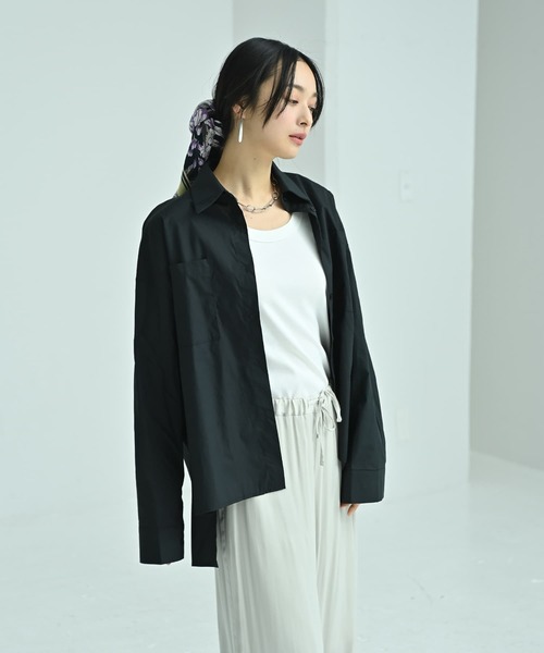STYLE DELI(スタイルデリ)の「【BLK001】前後差ヘムラインビッグシャツ(シャツ/ブラウス・レディース・ホワイト/ブラック・FREE)」の13枚目の写真