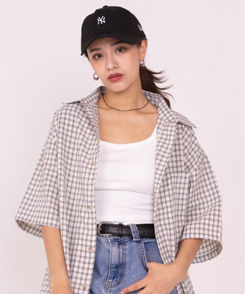 NEW ERA(ニューエラ)の「【NEW ERA/ニューエラ】9TWENTY MLB NY YANKEES MINI LOGO CAP ニューヨークヤンキース キャップ 帽子 ユニセックス(キャップ・レディース・ネイビー/チャコールグレー/ブラック/ライトベージュ・FREE)」の5枚目の写真