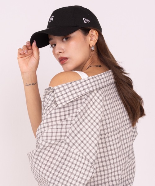 NEW ERA(ニューエラ)の「【NEW ERA/ニューエラ】9TWENTY MLB NY YANKEES MINI LOGO CAP ニューヨークヤンキース キャップ 帽子 ユニセックス(キャップ・レディース・ネイビー/チャコールグレー/ブラック/ライトベージュ・FREE)」の10枚目の写真