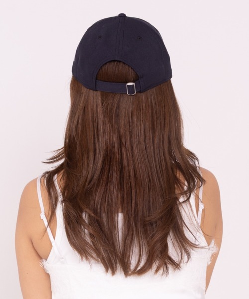 NEW ERA(ニューエラ)の「【NEW ERA/ニューエラ】9TWENTY MLB NY YANKEES MINI LOGO CAP ニューヨークヤンキース キャップ 帽子 ユニセックス(キャップ・レディース・ネイビー/チャコールグレー/ブラック/ライトベージュ・FREE)」の16枚目の写真