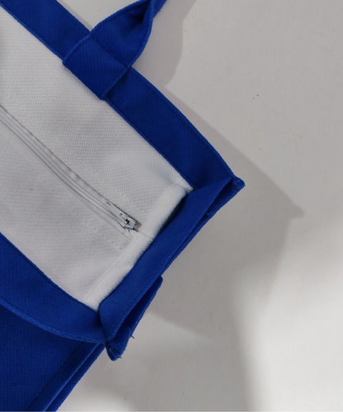 Moi Toi Soi(モワトワソワ)の「Blue Signora Medium Tote Series(トートバッグ・レディース・インディゴブルー・ONE SIZE)」の6枚目の写真