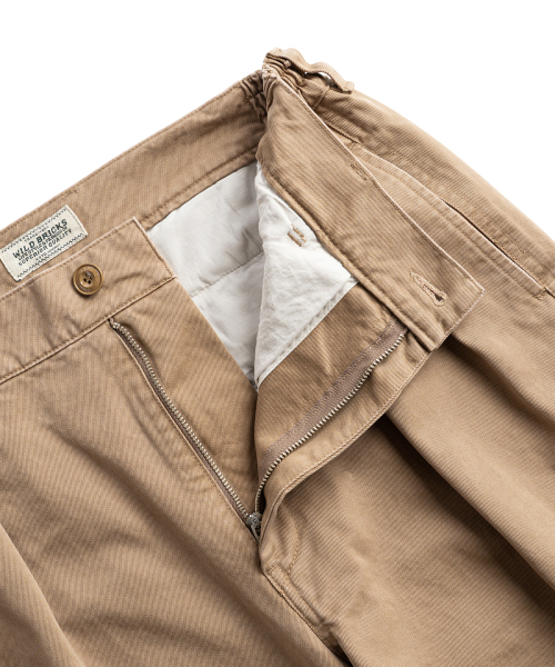 WILD BRICKS(ワイルドブリックス)の「W25 FRENCH CHINO PANTS (beige)(その他パンツ・メンズ・その他・MEDIUM/LARGE/X-LARGE)」の5枚目の写真