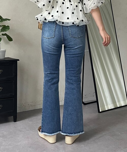 prose verse(プロズヴェール)の「フロントスリットストレッチデニムパンツ(デニムパンツ・レディース・ブルー・PL/PM/LARGE/MEDIUM/TL)」の20枚目の写真