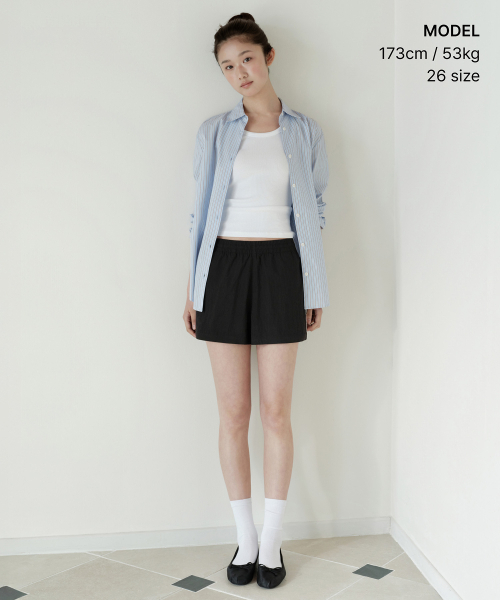 MUSINSA STANDARD WOMAN（ムシンサスタンダードウーマン）の「ウィメンズレーストラックショーツ[ブラック]（その他パンツ・レディース・その他・24/26/28/30）」の2枚目の写真