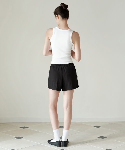 MUSINSA STANDARD WOMAN（ムシンサスタンダードウーマン）の「ウィメンズレーストラックショーツ[ブラック]（その他パンツ・レディース・その他・24/26/28/30）」の3枚目の写真