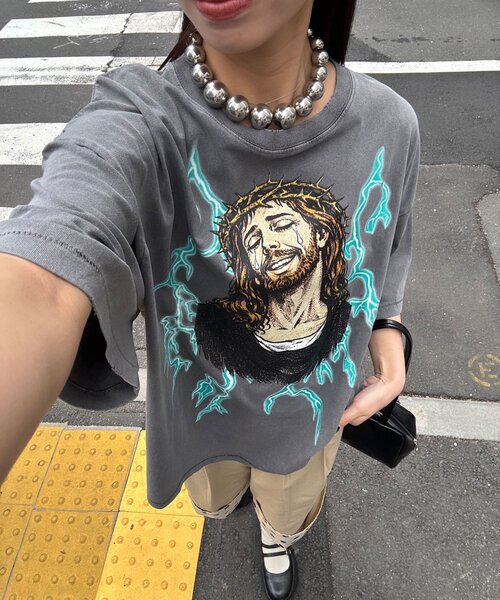 RePRODUCTION LABEL(リプロダクションレーベル)の「【RePRODUCTION LABEL / リプロダクションレーベル】アソートヴィンテージフェードTEE(Tシャツ/カットソー・レディース・カーキ/ブラック系その他2/ローズ/ブラック系その他3/シルバー/オフホワイト/グレー/チャコールグレー/ブルー/レモンイエロー/イエロー/ダークブルー/レッド/ピンク/ブラック/ネイビー/ブルー系その他/ブラック系その他・FREE/X-SMALL)」の7枚目の写真