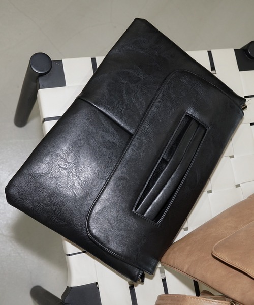chuclla(チュクラ)の「ヴィンテージ ライクハンドルクラッチバッグ cha26s070(クラッチバッグ・レディース・ブラック/ベージュ・FREE)」の18枚目の写真