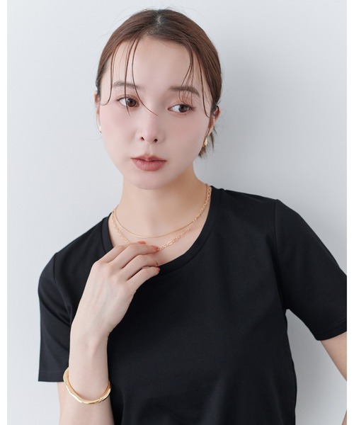 Olume (オリュム)の「ロゴエンブロイダリーTシャツ(Tシャツ/カットソー・レディース・ホワイト/ブラック・FREE)」の3枚目の写真