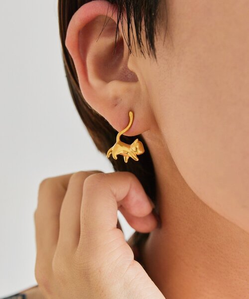 ear PAPILLONNER(イアパピヨネ)の「《WEB限定》おしゃまなミネットピアス(ピアス(両耳用)・レディース・ゴールド系その他2/シルバー系その他/ゴールド系その他/シルバー系その他2・FREE)」の3枚目の写真