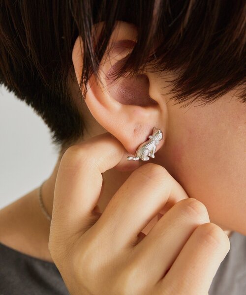 ear PAPILLONNER(イアパピヨネ)の「《WEB限定》おしゃまなミネットピアス(ピアス(両耳用)・レディース・ゴールド系その他2/シルバー系その他/ゴールド系その他/シルバー系その他2・FREE)」の15枚目の写真