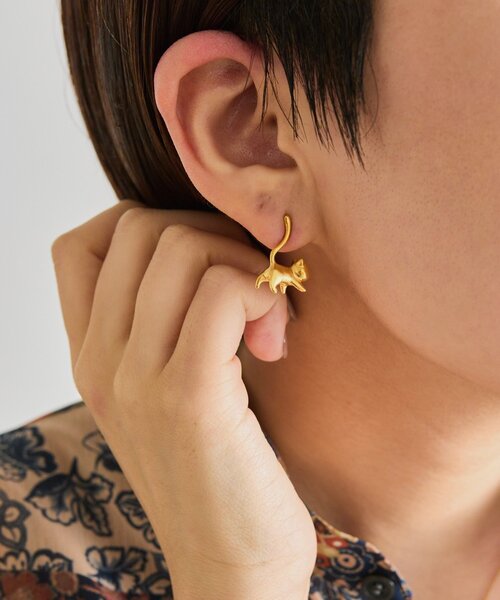 ear PAPILLONNER(イアパピヨネ)の「《WEB限定》おしゃまなミネットピアス(ピアス(両耳用)・レディース・ゴールド系その他2/シルバー系その他/ゴールド系その他/シルバー系その他2・FREE)」の8枚目の写真
