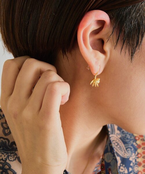 ear PAPILLONNER(イアパピヨネ)の「《WEB限定》おしゃまなミネットピアス(ピアス(両耳用)・レディース・ゴールド系その他2/シルバー系その他/ゴールド系その他/シルバー系その他2・FREE)」の12枚目の写真