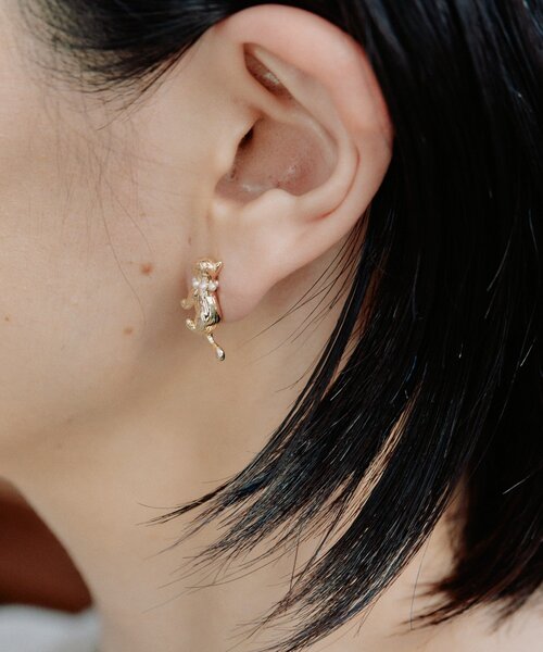 ear PAPILLONNER(イアパピヨネ)の「《WEB限定》おしゃまなミネットピアス(ピアス(両耳用)・レディース・ゴールド系その他2/シルバー系その他/ゴールド系その他/シルバー系その他2・FREE)」の11枚目の写真