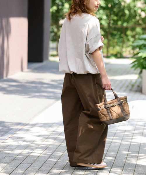 JOURNAL STANDARD relume(ジャーナルスタンダード レリューム)の「《追加3》ギャザーヘムショートスリーブTシャツ(Tシャツ/カットソー・レディース・ブラック/ライトグレー/ホワイト/ベージュ・FREE)」の22枚目の写真