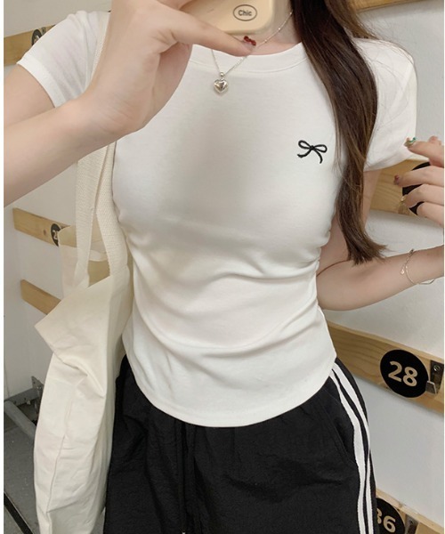semuse（セミューズ）の「ワンポイントリボン刺繍Tシャツ（Tシャツ/カットソー・レディース・ライトグレー/ライトイエロー/ホワイト・FREE）」の12枚目の写真