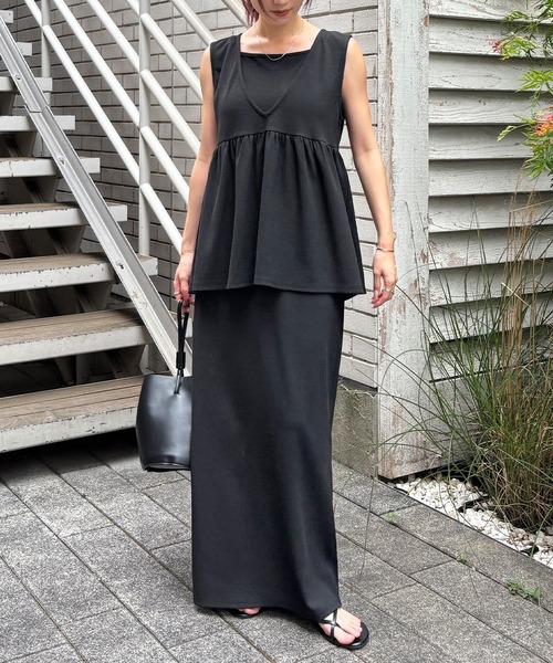 ISOOK(アイスー)の「【ISOOK / アイスー】ペプラムレイヤードリブワンピース / セットアイテム セットアップ キャミワンピ ビスチェ 重ね着 マキシ ロング 夏(ワンピース・レディース・グレー/ブラック・FREE)」の1枚目の写真