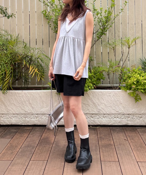 ISOOK(アイスー)の「【ISOOK / アイスー】ペプラムレイヤードリブワンピース / セットアイテム セットアップ キャミワンピ ビスチェ 重ね着 マキシ ロング 夏(ワンピース・レディース・グレー/ブラック・FREE)」の16枚目の写真