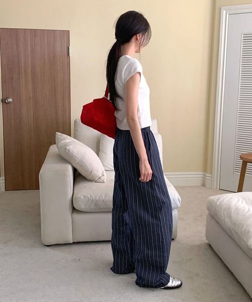 2ly2(トゥーリートゥー)の「ストライプ柄 イージーワイドパンツ レディース リラックスパンツ(その他パンツ・レディース・ネイビー・FREE)」の19枚目の写真