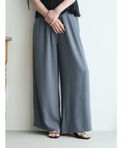 fifth(フィフス)の「【kokoセレクト】ドロスト付きフェイクボタンリラックスパンツ(その他パンツ・レディース・グレー/ブラック/ブラウン・M/XS)」の2枚目の写真