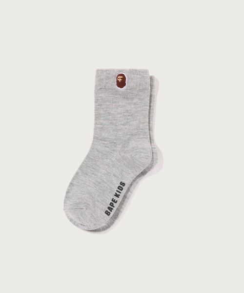 A BATHING APE(アベイシングエイプ)の「APE HEAD ONE POINT SOCKS(ソックス/靴下・キッズ・グレー/ホワイト/ブラック・MEDIUM/SMALL/LARGE)」の3枚目の写真