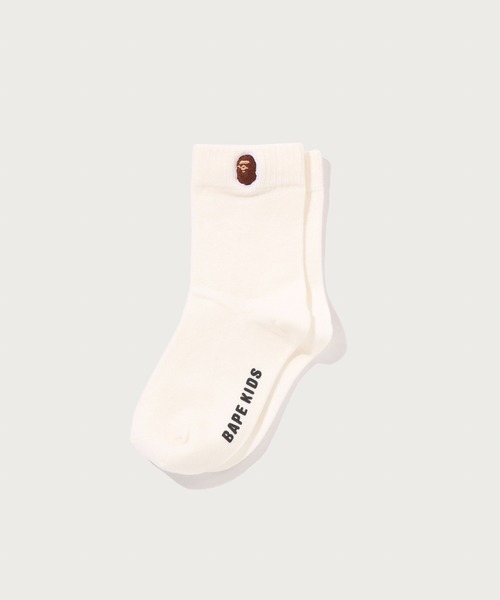 A BATHING APE(アベイシングエイプ)の「APE HEAD ONE POINT SOCKS(ソックス/靴下・キッズ・グレー/ホワイト/ブラック・MEDIUM/SMALL/LARGE)」の2枚目の写真
