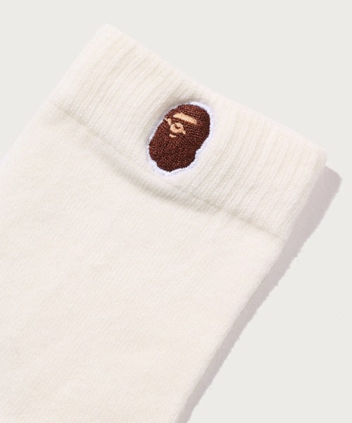 A BATHING APE(アベイシングエイプ)の「APE HEAD ONE POINT SOCKS(ソックス/靴下・キッズ・グレー/ホワイト/ブラック・MEDIUM/SMALL/LARGE)」の4枚目の写真