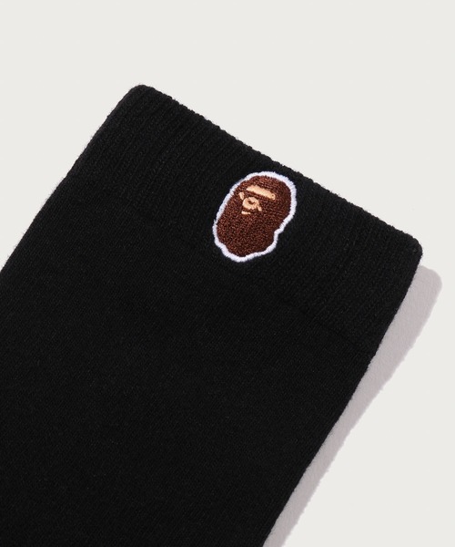A BATHING APE(アベイシングエイプ)の「APE HEAD ONE POINT SOCKS(ソックス/靴下・キッズ・グレー/ホワイト/ブラック・MEDIUM/SMALL/LARGE)」の5枚目の写真