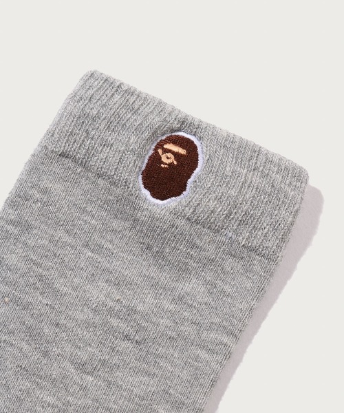 A BATHING APE(アベイシングエイプ)の「APE HEAD ONE POINT SOCKS(ソックス/靴下・キッズ・グレー/ホワイト/ブラック・MEDIUM/SMALL/LARGE)」の6枚目の写真