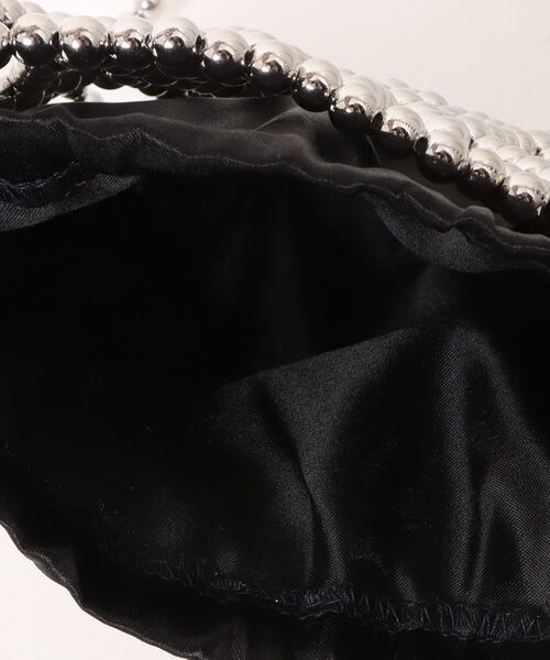 Mignonjour(ミニョンジュール)の「Mignonjour/パール ビーズ2WAYミニバッグ M2946(ハンドバッグ・レディース・ホワイト/ブラック・FREE)」の5枚目の写真