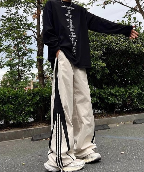 WYZ wear(ダブリューワイジィーウェア)の「サイドライントラックワイドパンツ/ユニセックス(その他パンツ・メンズ・アイボリー/ブラック・XL/M/L)」の9枚目の写真