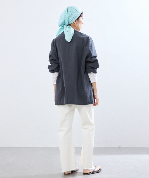 IENA(イエナ)の「BLACK クロップドデニムパンツ(デニムパンツ・レディース・アイボリー/ブルー系その他・34/38/36)」の22枚目の写真