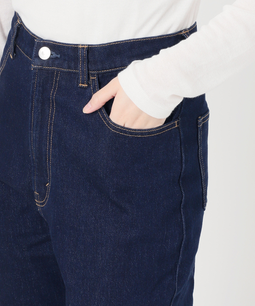 IENA（イエナ）の「BLACK クロップドデニムパンツ（デニムパンツ・レディース・アイボリー/ブルー系その他・34/38/36）」の12枚目の写真