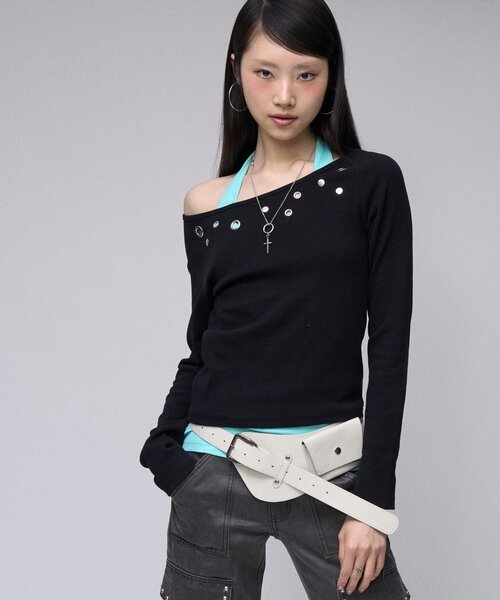 WHO'S WHO gallery(フーズフーギャラリー)の「【WEB限定/26AW新色あり】アイレットオフショルトップス(Tシャツ/カットソー・レディース・ブラック/サックスブルー/オフホワイト/パープル/チャコールグレー・FREE)」の13枚目の写真