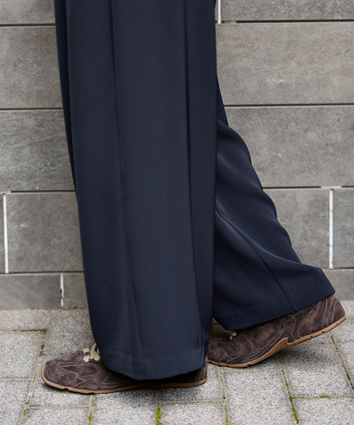 MOHI(モヒ)の「MOHI / モヒ スウェードスニーカー(スニーカー・レディース・ベージュ/ブラウン・X-SMALL/LARGE/MEDIUM/SMALL)」の7枚目の写真