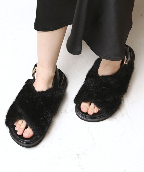Firsthand(ファーストハンド)の「ATELIER BRUGGE/アトリエブルージュ ファークロスサンダル (22.5cm~24.5cm)【限定展開】(サンダル・レディース・ベージュ/ブラック/ブラウン・SMALL/LARGE/MEDIUM)」の10枚目の写真