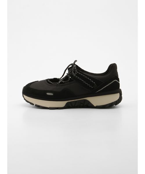 UGG(アグ)の「【UGG】RETROFI LOW BALLET(スニーカー・レディース・ブラック・26/25/22/23/24)」の3枚目の写真
