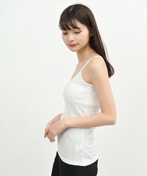 FashionBerry(ファッションベリー)の「綿100% タンクトップ キャミソール|インナー|ノースリーブ|レイヤード|ベーシック|オールシーズン(タンクトップ・レディース・ブラック系その他2/ホワイト系その他2/グレー系その他2/ホワイト系その他/ブラック系その他/グレー系その他・M/L/LL)」の8枚目の写真