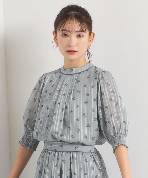 ITS'DEMO(イッツデモ)の「<Philly chocolateコラボ>花柄ブラウス(シャツ/ブラウス・レディース・アイボリー/グリーン系・00)」の2枚目の写真