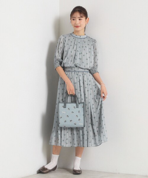 ITS'DEMO(イッツデモ)の「<Philly chocolateコラボ>花柄ブラウス(シャツ/ブラウス・レディース・アイボリー/グリーン系・00)」の13枚目の写真