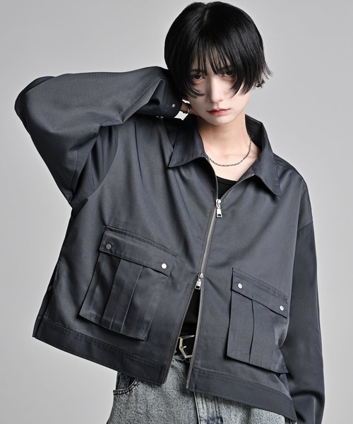 ADRER（アドラー）の「Military Gimmick Long Sleeve Shirt Blouson / ミリタリーギミックロングスリーブシャツブルゾン（ブルゾン・メンズ・ブラック/ワイン/チャコールグレー・XS/S/M/L）」の13枚目の写真