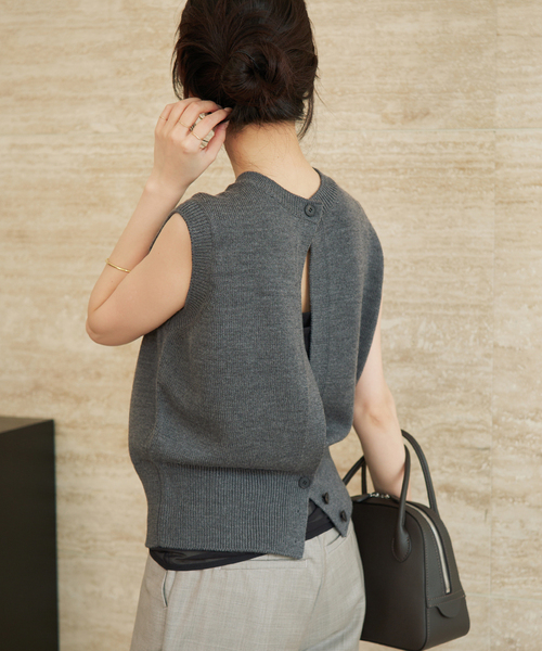 plage(プラージュ)の「2Way Knit ベスト(ベスト・レディース・チャコールグレー/ベージュ・FREE)」の17枚目の写真