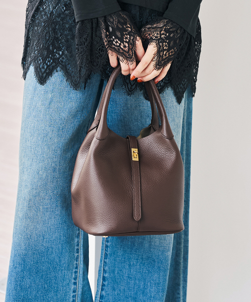 Spick & Span(スピックアンドスパン)の「VIOLAd’ORO / ヴィオラドーロ TREROボックストート(ハンドバッグ・レディース・ブラック/ブラウン・FREE)」の2枚目の写真