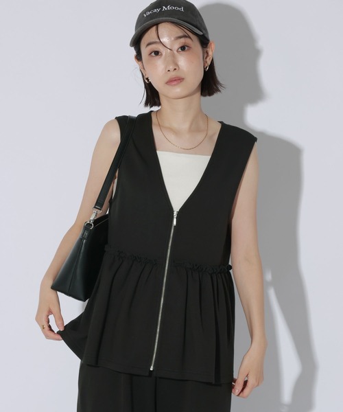 LAKOLE（ラコレ）の「＜接触冷感＞トロミダンボールベスト / 1056015（ベスト・レディース・ブラック/サンドグレー/ブラウン・FREE）」の2枚目の写真