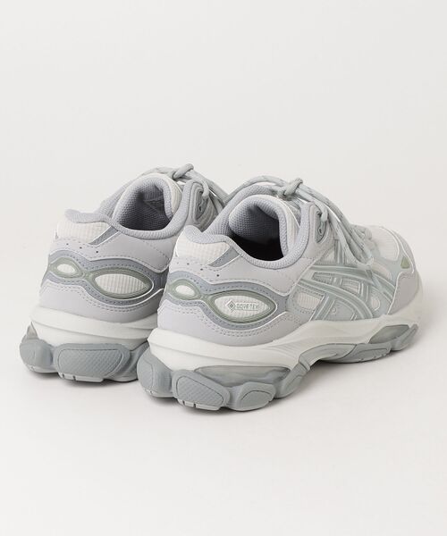 ASICS(アシックス)の「GEL-NYC 2.0 GTX / ゲルエヌワイシー 2.0 ゴアテックス(スニーカー・メンズ・ホワイト×グレー/ブラック×グレー・24/24.5/25.5/28/26.5/23.5/27/28.5/27.5/29/23/29.5/26/25)」の5枚目の写真