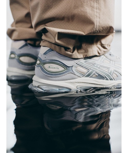 ASICS(アシックス)の「GEL-NYC 2.0 GTX / ゲルエヌワイシー 2.0 ゴアテックス(スニーカー・メンズ・ホワイト×グレー/ブラック×グレー・24/24.5/25.5/28/26.5/23.5/27/28.5/27.5/29/23/29.5/26/25)」の22枚目の写真