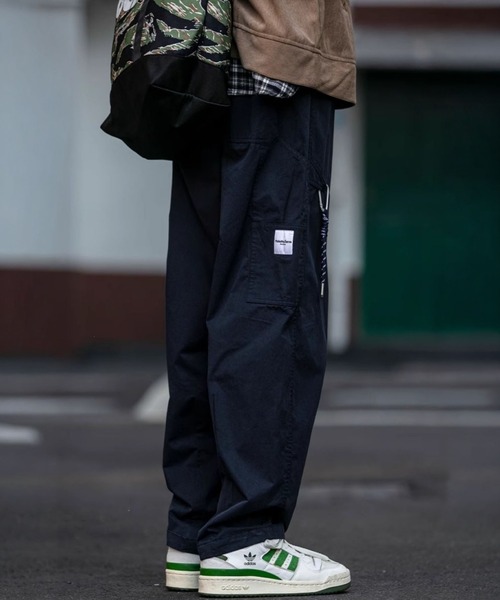 DOUBLE STEAL(ダブルスティール)の「DSワークデザインワイドパンツ(その他パンツ・メンズ・ベージュ/ネイビー・X-LARGE/LARGE/MEDIUM)」の7枚目の写真